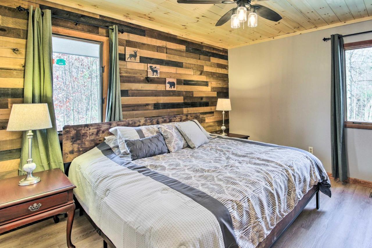 Gatlinburg Mountain Cabin With Hot Tub, Deck And Games Exteriör bild