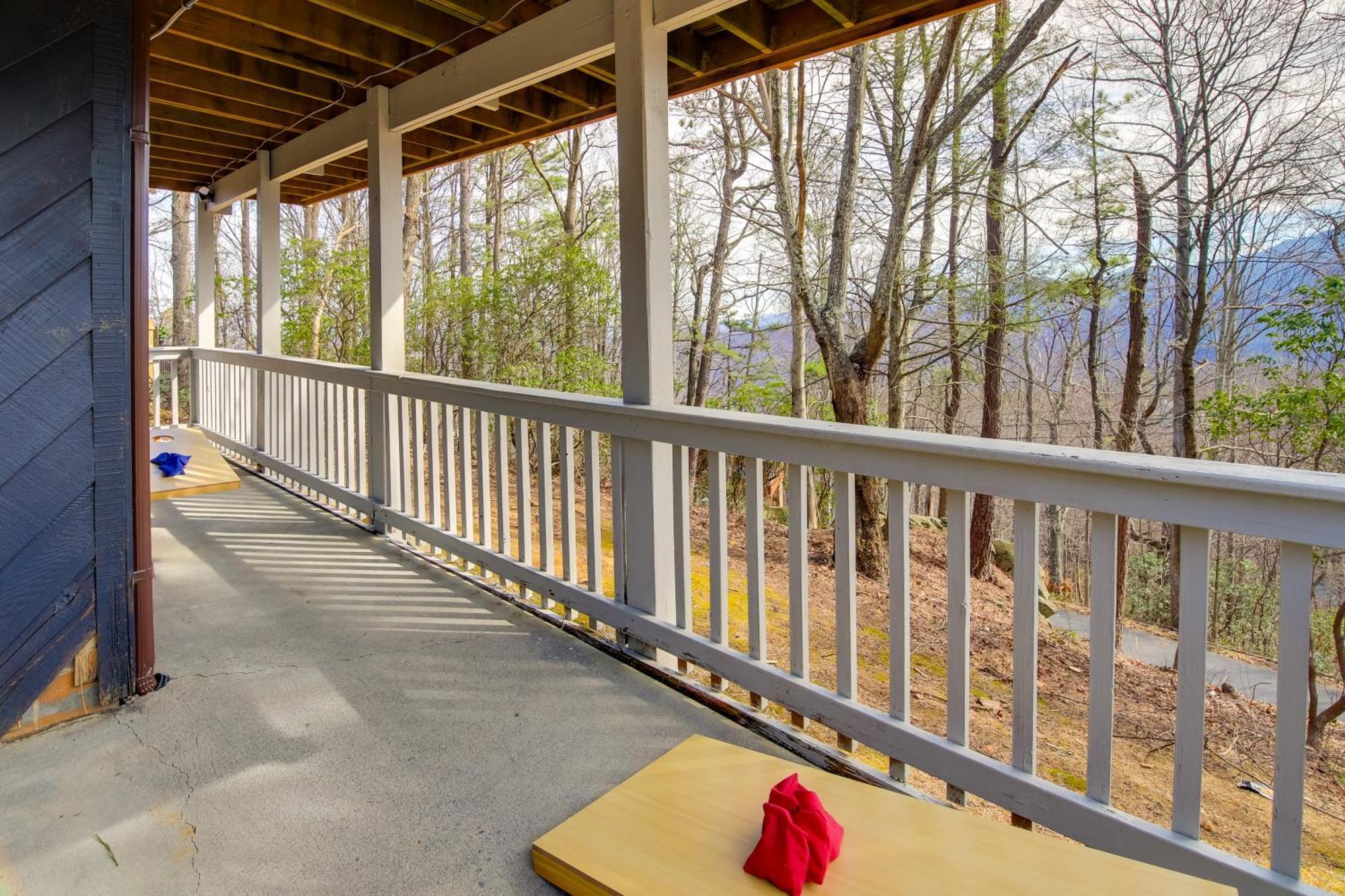Gatlinburg Mountain Cabin With Hot Tub, Deck And Games Exteriör bild