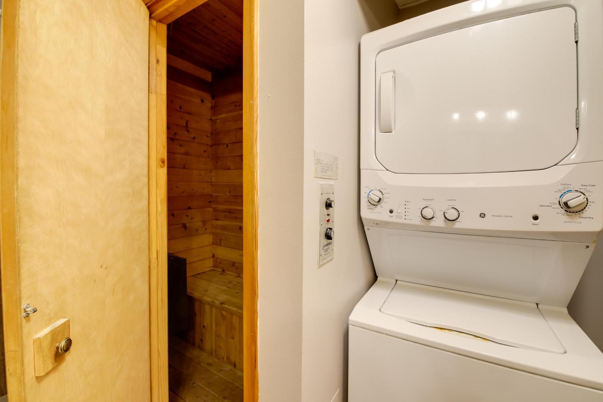Gatlinburg Mountain Cabin With Hot Tub, Deck And Games Exteriör bild