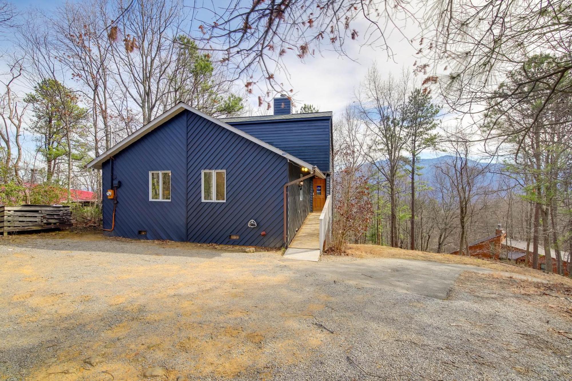 Gatlinburg Mountain Cabin With Hot Tub, Deck And Games Exteriör bild