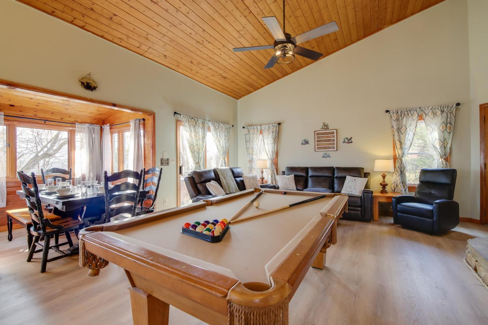 Gatlinburg Mountain Cabin With Hot Tub, Deck And Games Exteriör bild