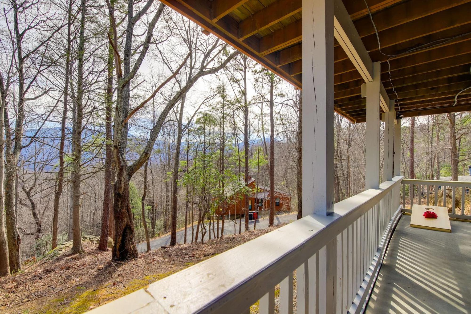 Gatlinburg Mountain Cabin With Hot Tub, Deck And Games Exteriör bild